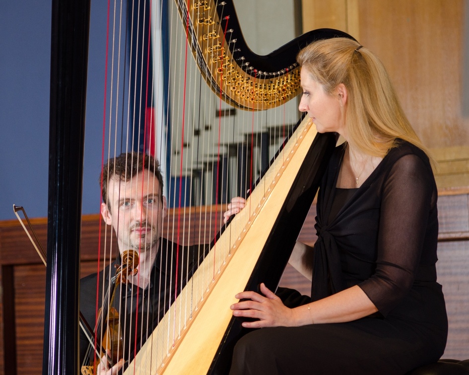 DSC 8440 (3076 visits) Duo Perpetuo | 
harpe & violon | 
Béatrice Guillermin, harpe |  
Frédéric Moreau, violon
